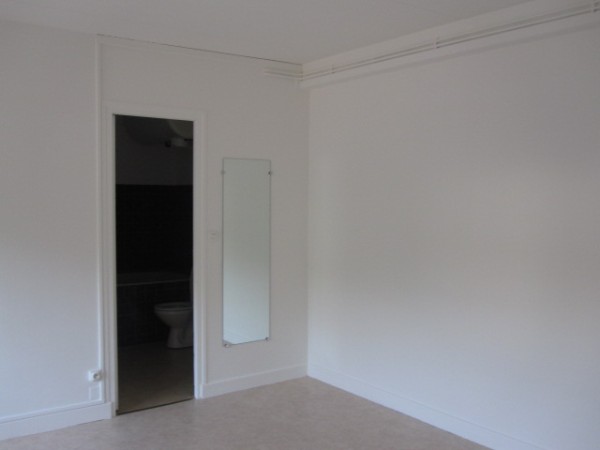 TULLE VICTOR HUGO : location location  - grande image 3