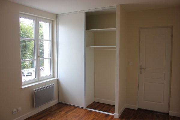 EGLETONS : location location de 3 pièces - grande image 2