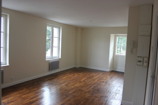 EGLETONS : location location de 3 pièces - grande image 3