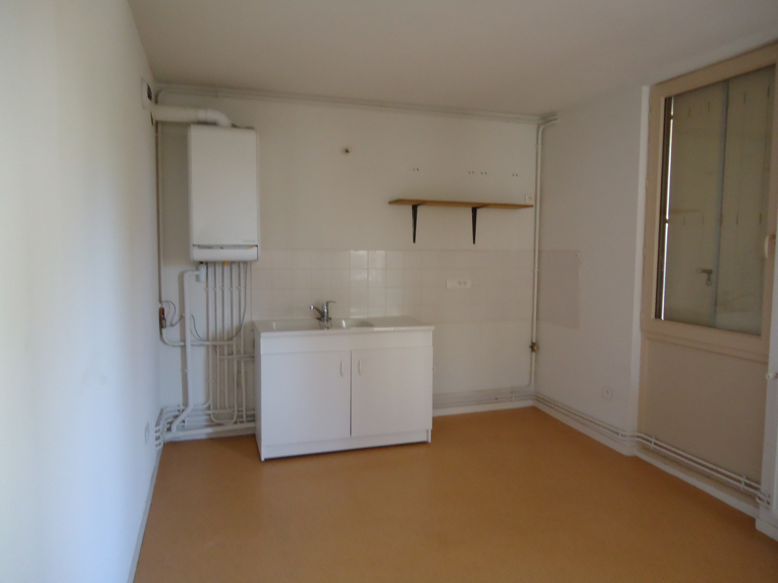 TULLE GARE : location location  - grande image 3