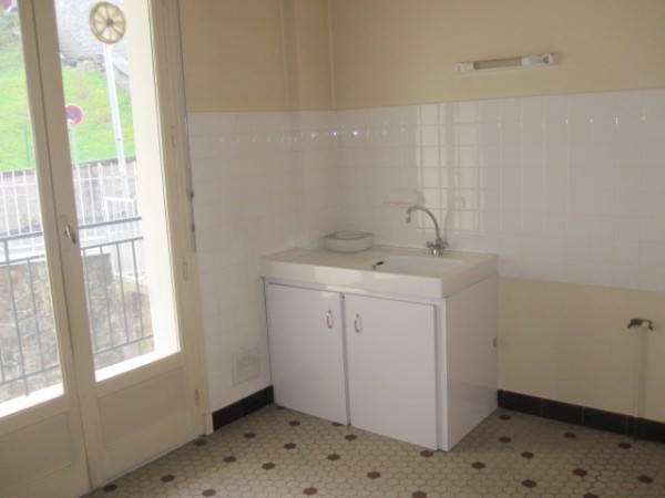 TULLE AV VICTOR HUGO : location location  - grande image 2