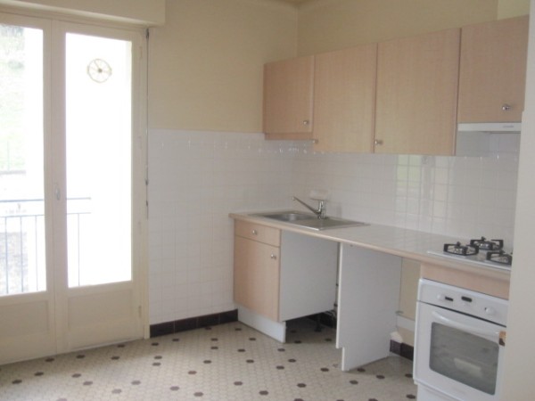 TULLE AV VICTOR HUGO : location location  - grande image 3