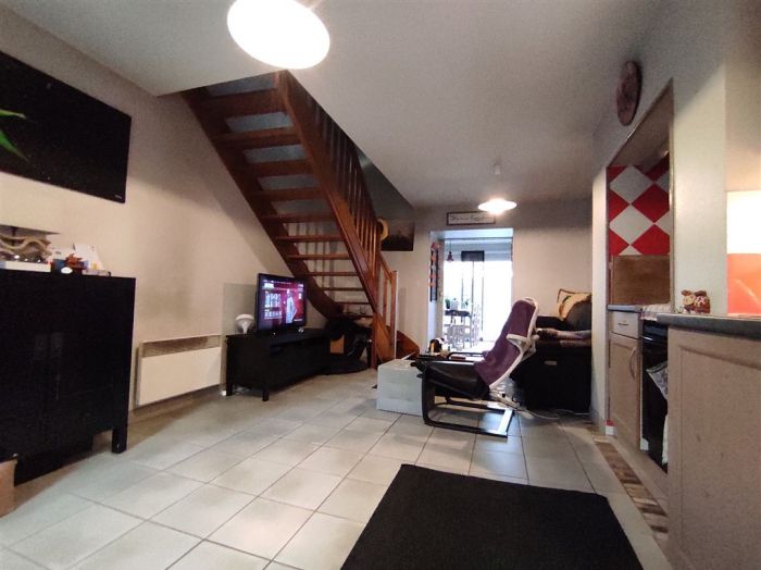 USSEL : location location de 2 pièces - grande image 3