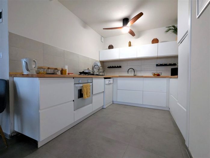 BOURG-LASTIC : vente vente de 4 pièces - grande image 3