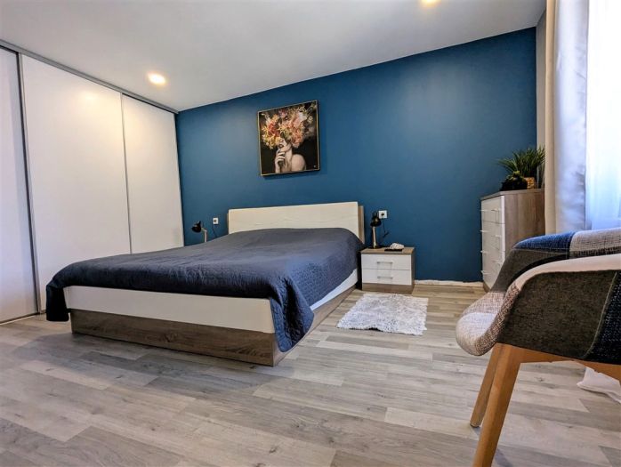 BOURG-LASTIC : vente vente de 4 pièces - grande image 6