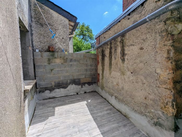 BOURG-LASTIC : vente vente de 4 pièces - grande image 7