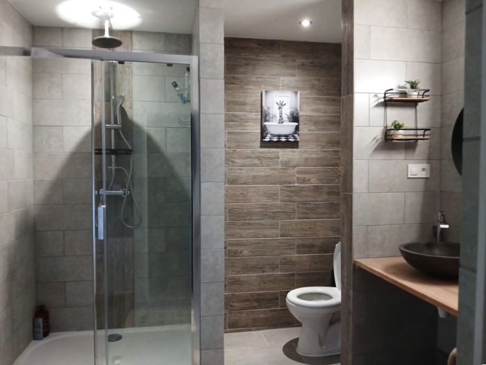 BOURG-LASTIC : vente vente de 4 pièces - grande image 9