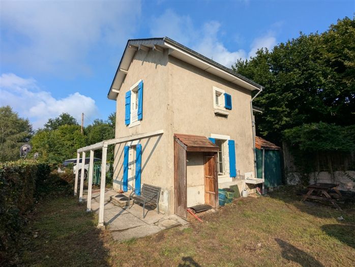AUX PORTES D'USSEL : vente vente de 2 pièces - grande image 1