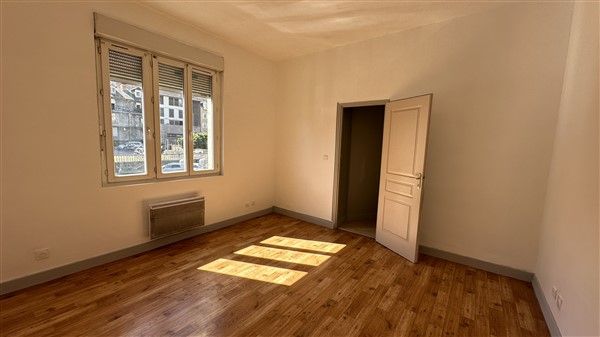 TULLE CENTRE VILLE : vente vente de 4 pièces - grande image 7