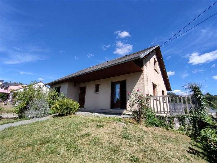 Agréable maison de 1983 20 min d'Ussel : vente vente de 6 pièces - grande image 1