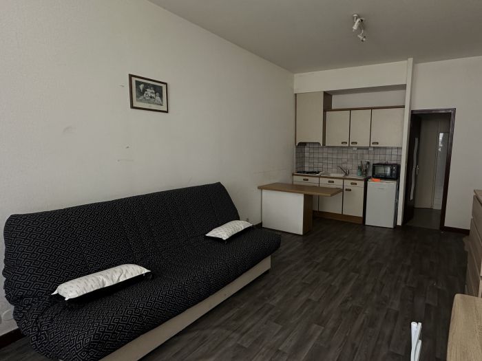 TULLE QUARTIER HOPITAL : vente vente de 1 pièces - grande image 1