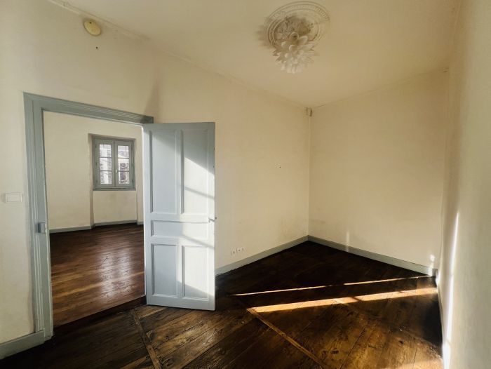 TULLE COEUR DE VILLE : vente vente de 4 pièces - grande image 6