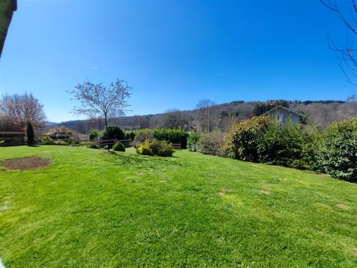 La Courtine : vente vente de 9 pièces - grande image 10