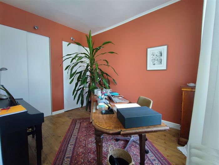 La Courtine : vente vente de 9 pièces - grande image 5