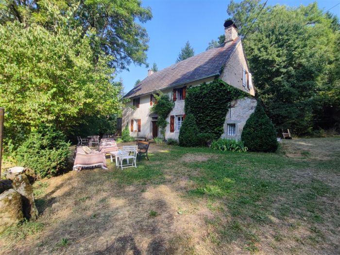 Laroche-Près-Feyt : vente vente de 6 pièces - grande image 1