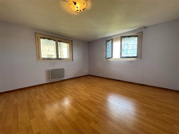 QUARTIER MALECROIX BRIVE : vente vente de 6 pièces - grande image 9