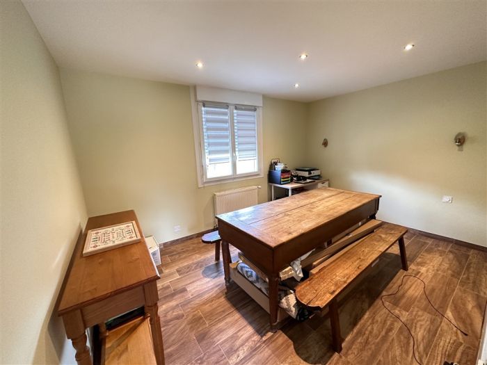 Meymac, Quartier Calme : vente vente de 6 pièces - grande image 6