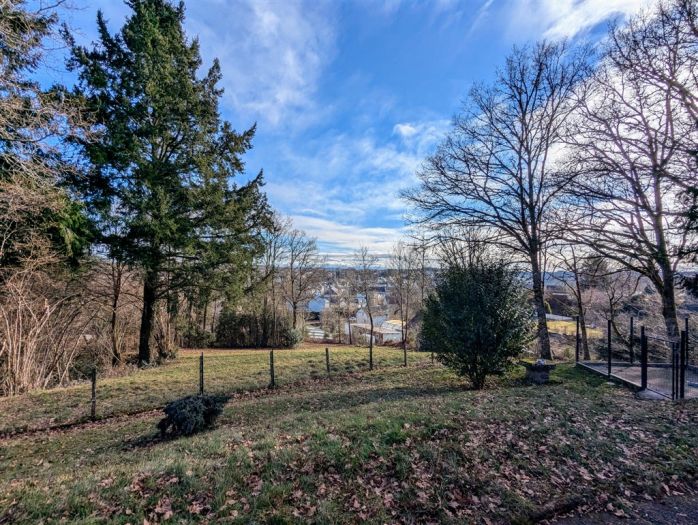 USSEL : vente vente de 8 pièces - grande image 2