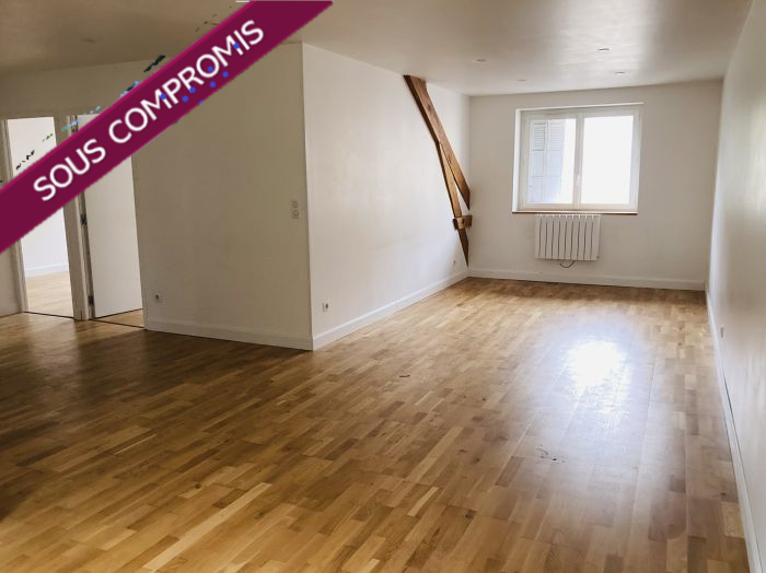 MAGNIFIQUE APPARTEMENT T3 RENOVE TULLE CENTRE VILLE : vente Appartement 3 - vignette 1