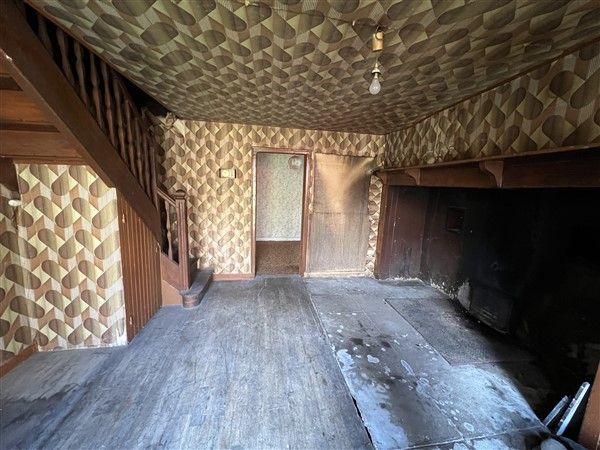 ALBUSSAC : vente vente de 8 pièces - grande image 2